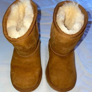Toddler Ugg Boots in Chestnut